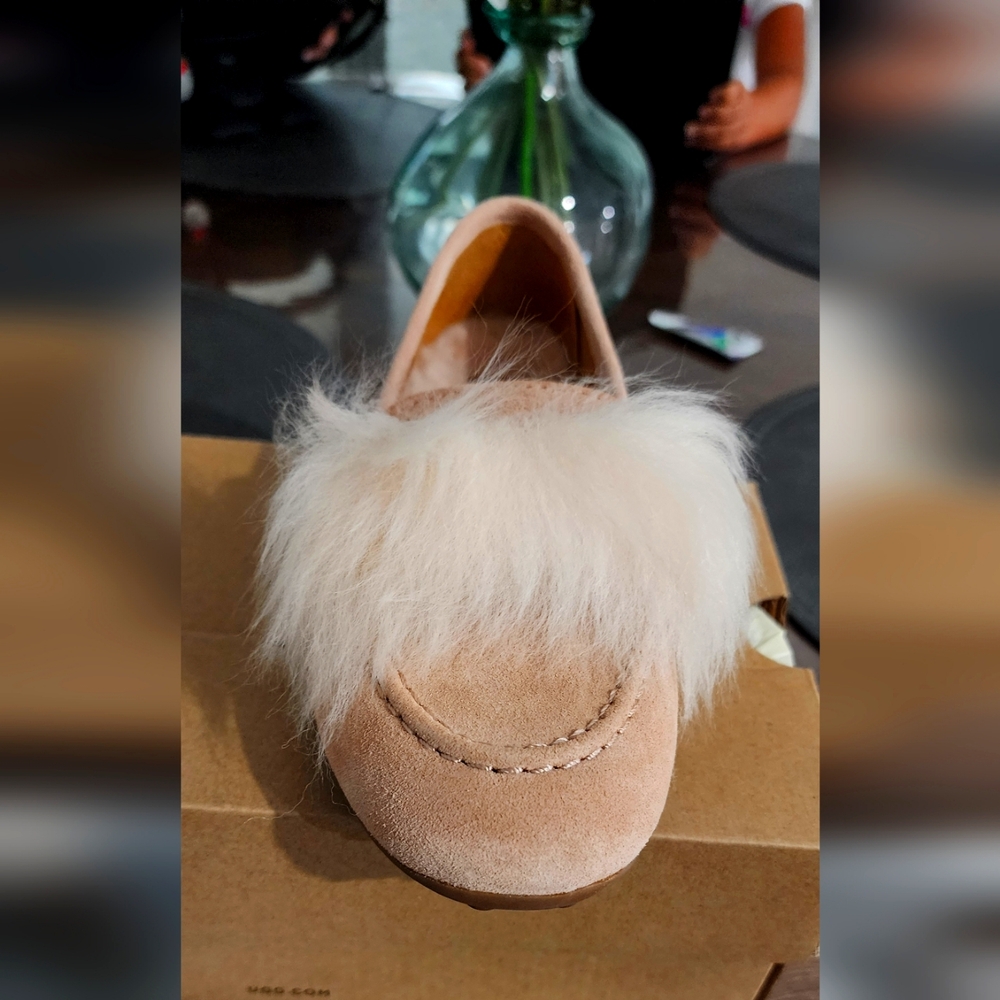 Ugg Flats